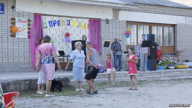 Пакшары и гости Пакшеньги на празднике День деревни 12 июля 2014 года